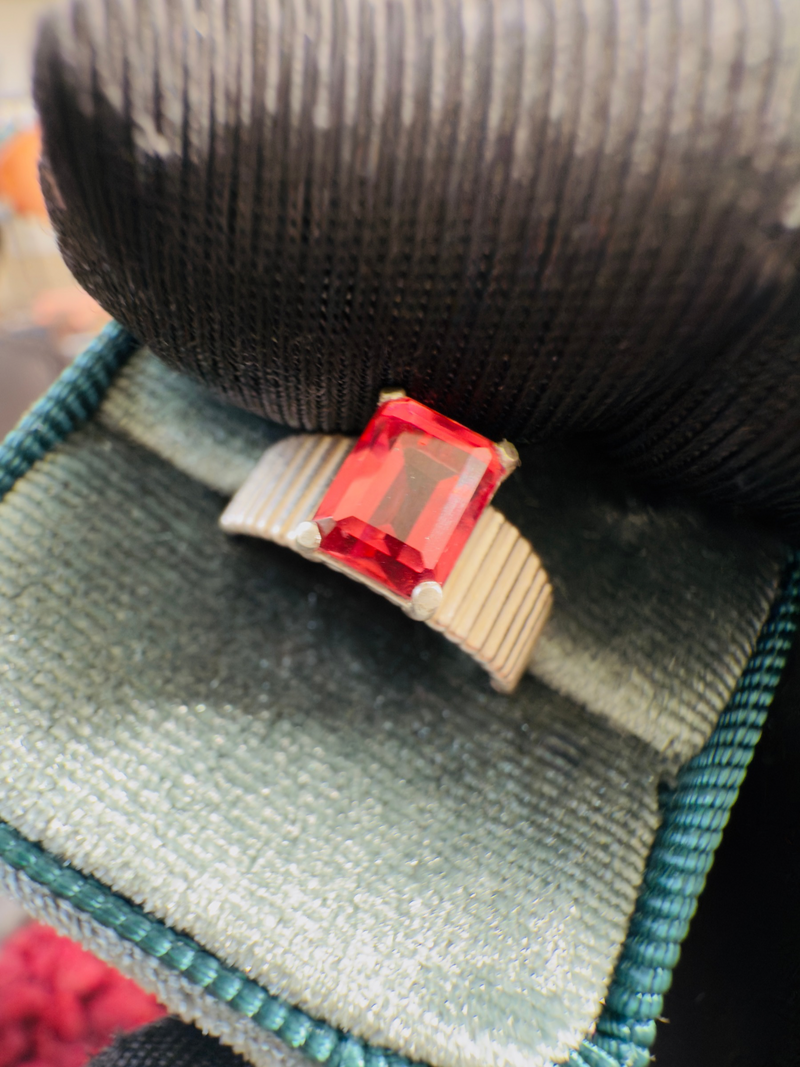 Ripple | Ring aus Silber 925 mit Malaya Granat oktagon Schliff aus Tansania (1,75 ct) von Lulu Amani