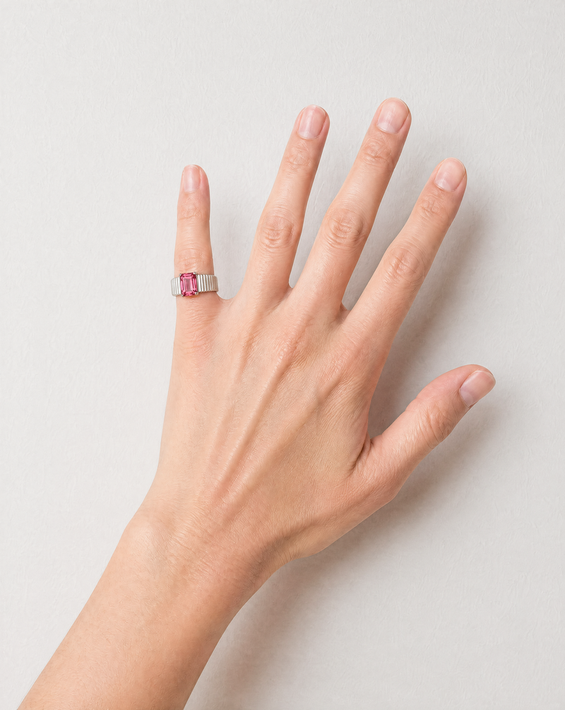 Ripple | Ring aus Silber 925 mit Malaya Granat oktagon Schliff aus Tansania (1,75 ct) von Lulu Amani