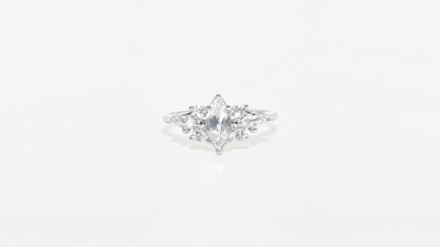 Clusterring Marquise dream mit weissem Topas