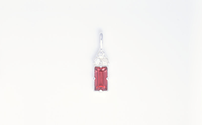 Cluster Anhänger mit Malaya Granat & weissem Zirkon