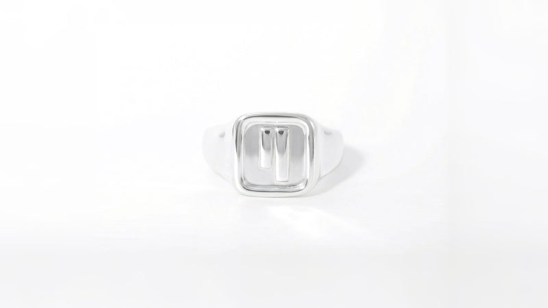 Qubic Signet Ring square