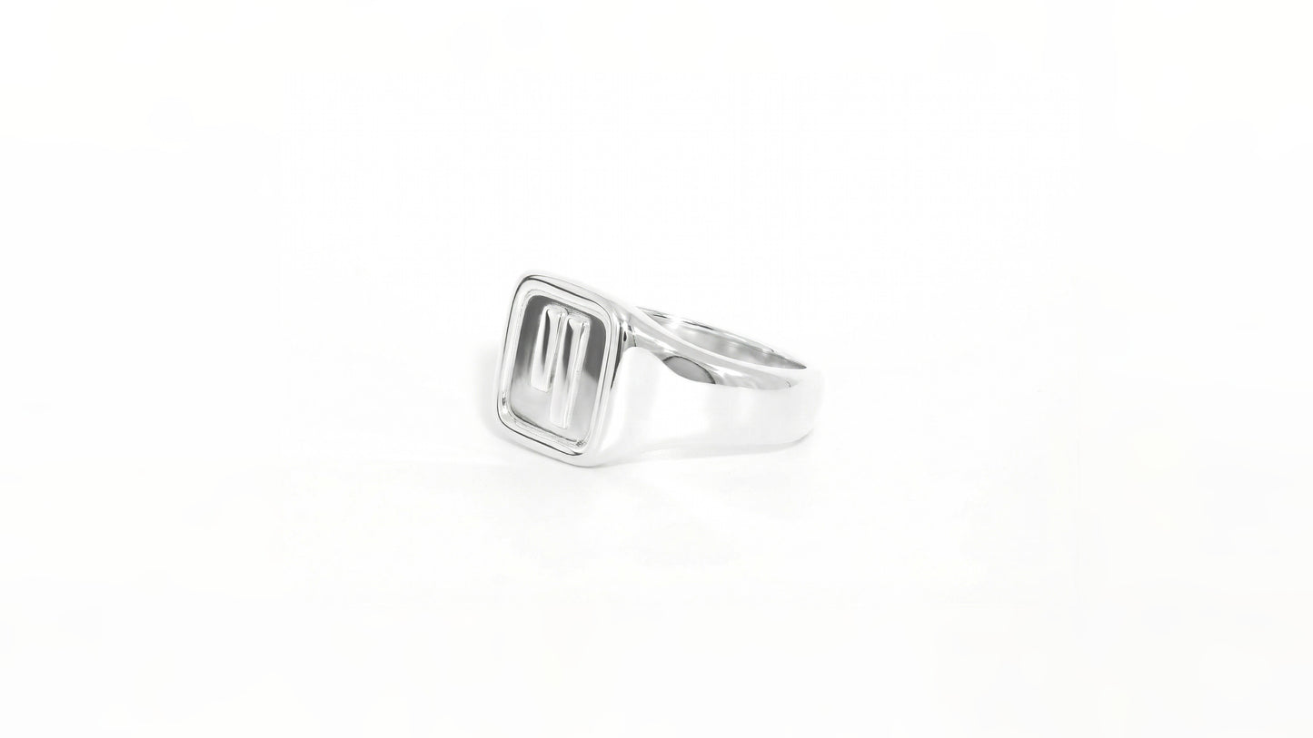 Qubic Signet Ring square - Image 2 of Lulu Amani