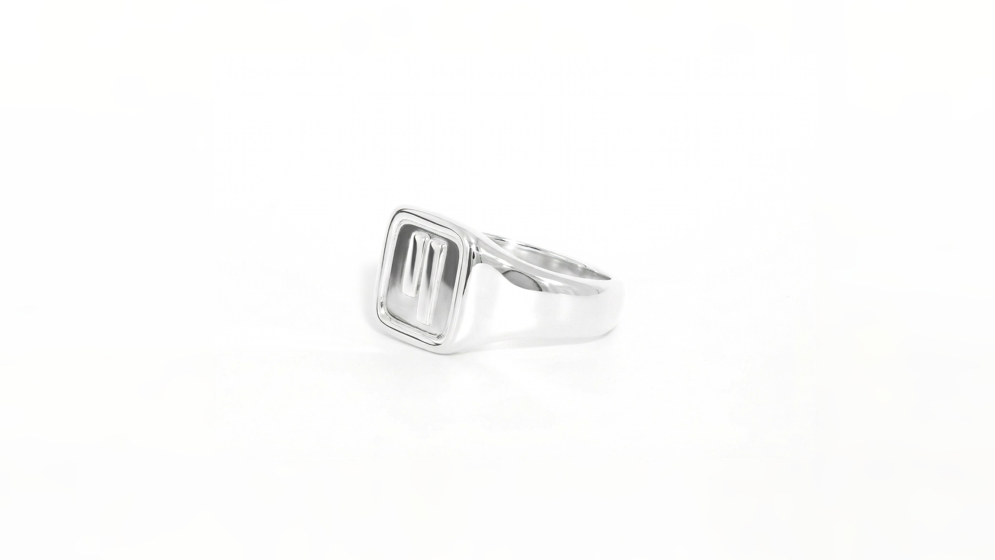 Qubic Signet Ring square - Image 2 of Lulu Amani