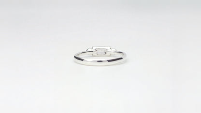 Trilogy | Ring aus Silber 925 mit farbloser Saphir oktagon Schliff aus Madagaskar (0,35 ct) - Bild 3 von Lulu Amani