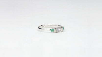 Trilogy | Ring aus Silber 925 mit farbloser Saphir oktagon Schliff aus Madagaskar (0,35 ct) - Bild 2 von Lulu Amani