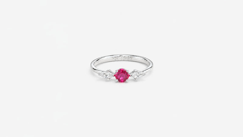 Trilogie Ring mit pinkem Spinell & weissem Topas