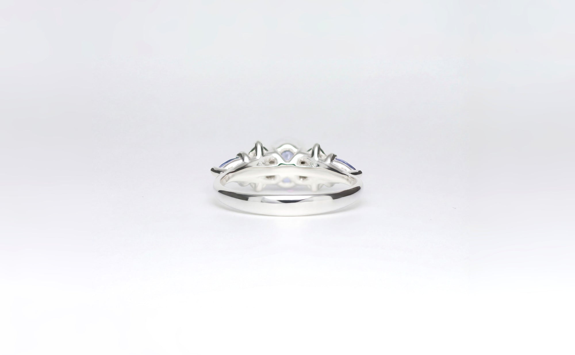 Cluster Ring with Tanzanite and white Zircon