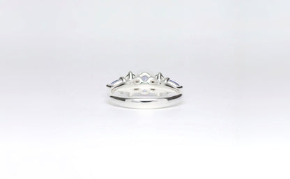 Cluster Ring with Tanzanite and white Zircon