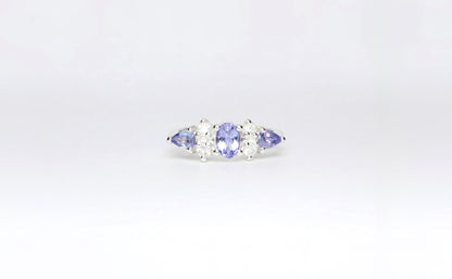 Cluster Ring with Tanzanite and white Zircon