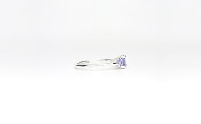 Trilogie | Ring aus Silber 925 mit Tansanit oval Schliff aus Tansania (0,45 ct) - Bild 2 von Lulu Amani