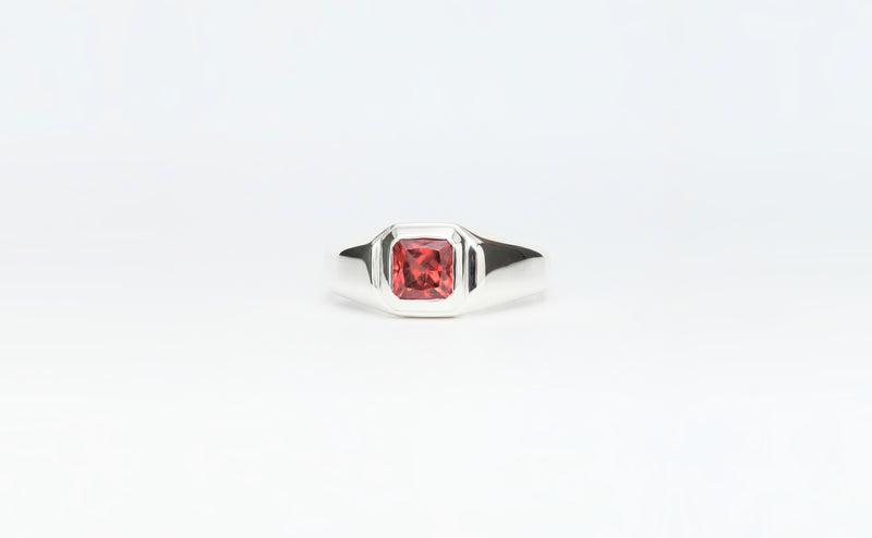 Signet | Ring aus Silber 925 mit Malaya Granat radiant Schliff aus Tansania (1,8 ct) von Lulu Amani