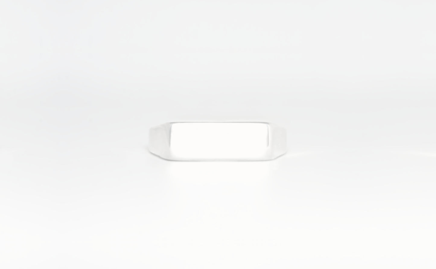 Signet square medium