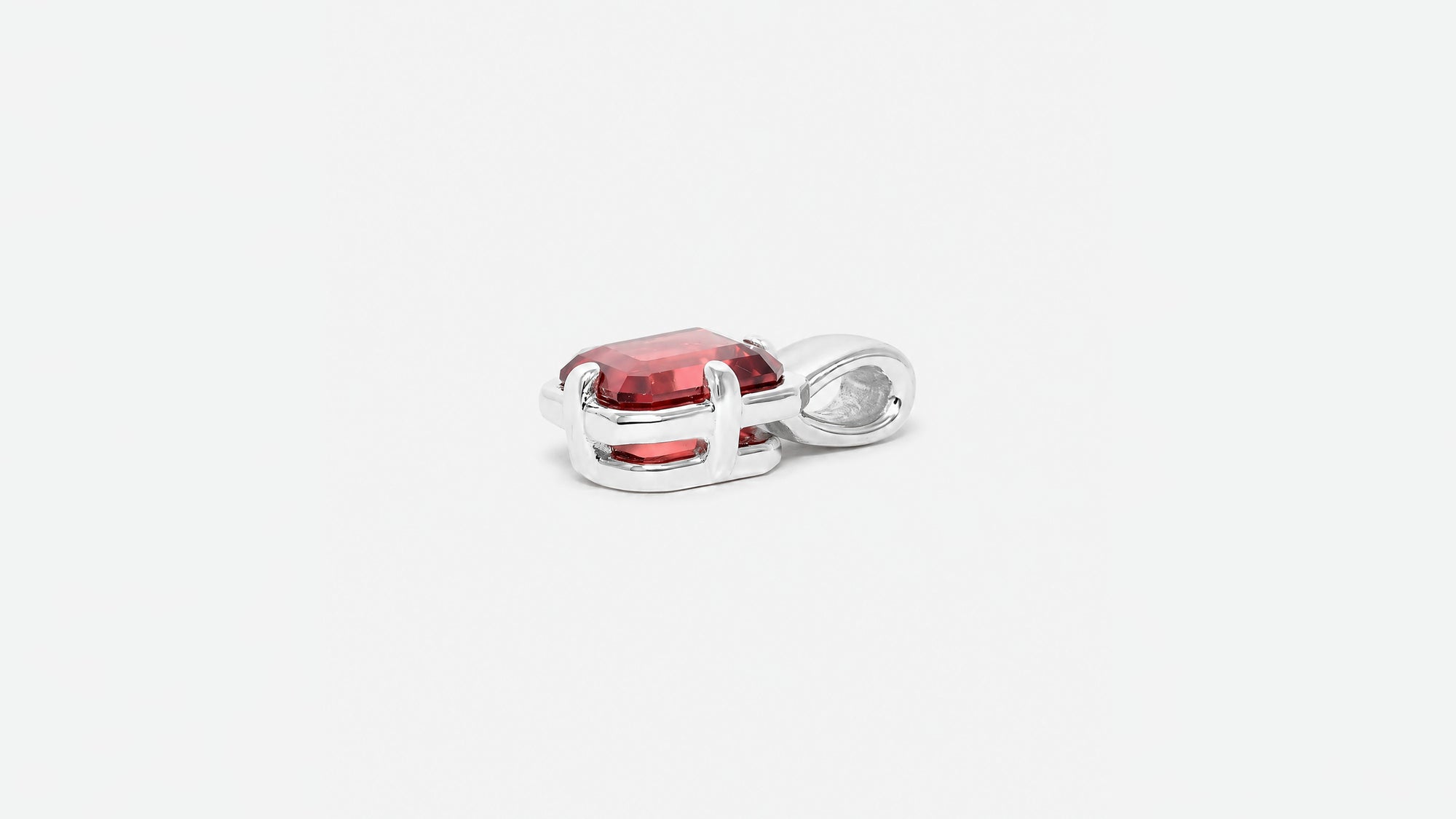 Anhänger | Anhänger aus Silber 925 mit Malaya Granat oktagon Schliff aus Tansania (2,44 ct) - Lifestyle von Lulu Amani